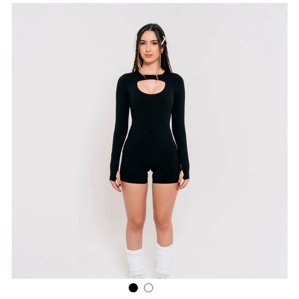 Black bodysuit voight